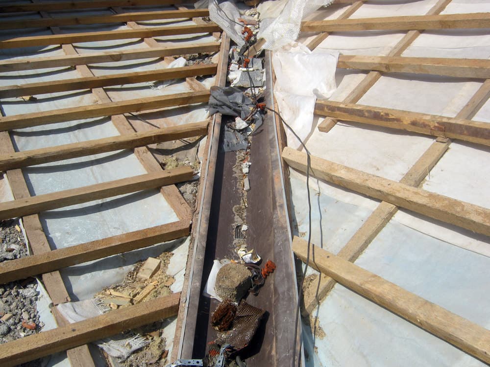 Ремонт и замена крыши деревянного дома ⚒ | Расчет цены на сайте ...